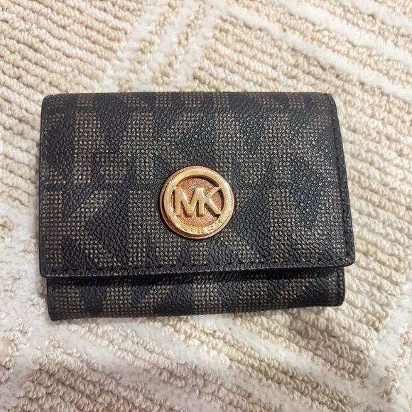NWT Michael Kors Brown Signature Wallet with Gold Logo - Picture 1 of 5